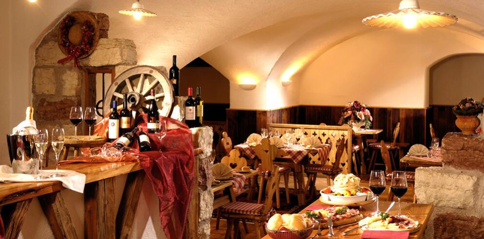 Palace Hotel Ravelli Mezzana Italien Palace Hotel Ravelli Mezzana Italien