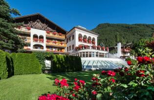 Modern-luxuriöses Wohlfühlambiente in den Südtiroler Alpen