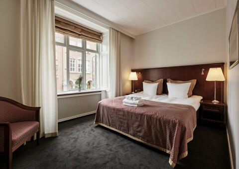Ascot Hotel-3