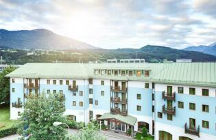 Erleben Sie Stadt-Charme gepaart mit faszinierenden Bergpanoramen