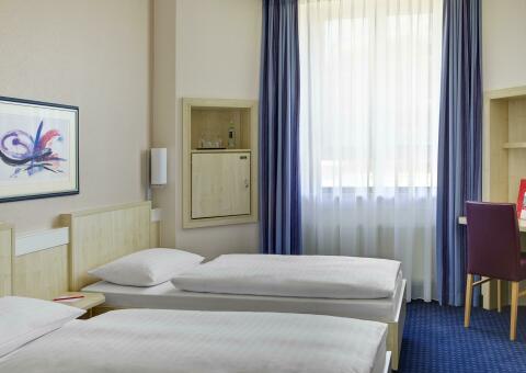 IntercityHotel Augsburg-0